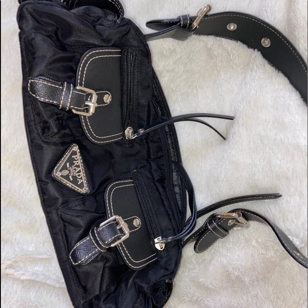 VINTAGE AND AUTHENTIC prada satchel
